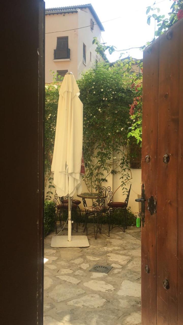 Charming Andalusian House - Free Parking Villa Гранада Екстериор снимка