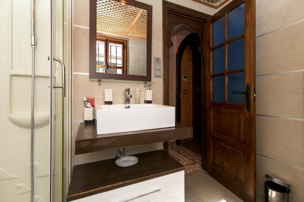 Charming Andalusian House - Free Parking Villa Гранада Екстериор снимка