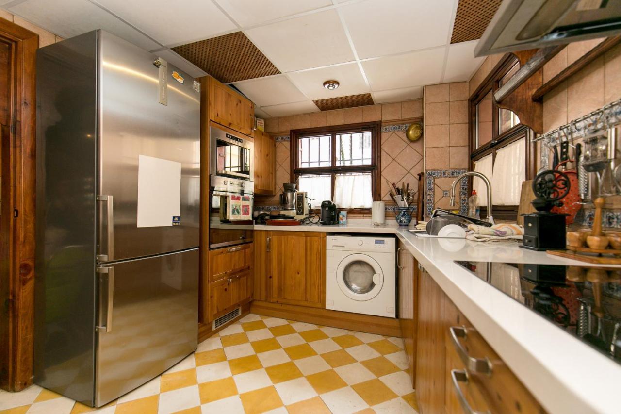 Charming Andalusian House - Free Parking Villa Гранада Екстериор снимка