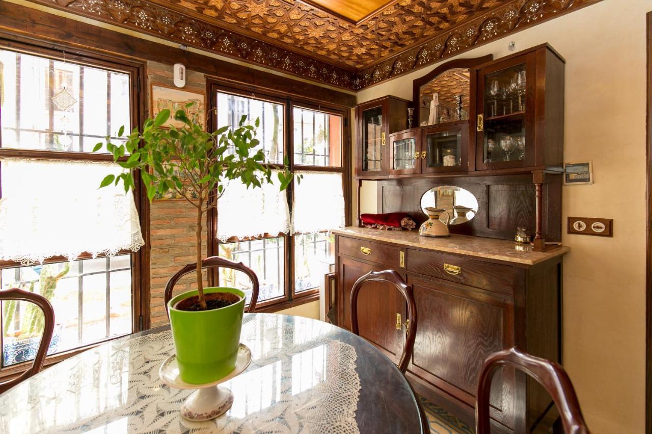 Charming Andalusian House - Free Parking Villa Гранада Екстериор снимка