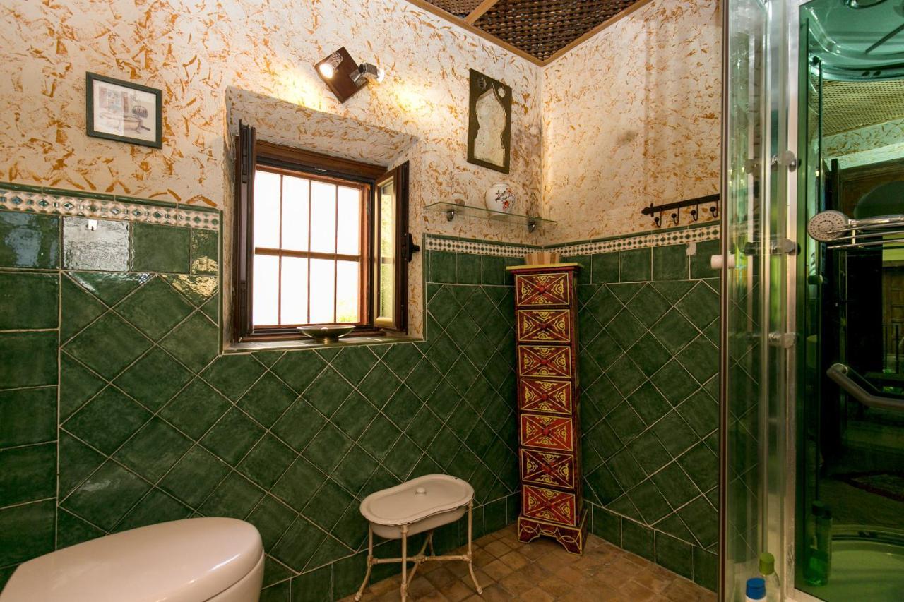 Charming Andalusian House - Free Parking Villa Гранада Екстериор снимка